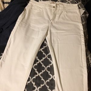 ***price drop***NWT Jen 7 white boot leg jeans